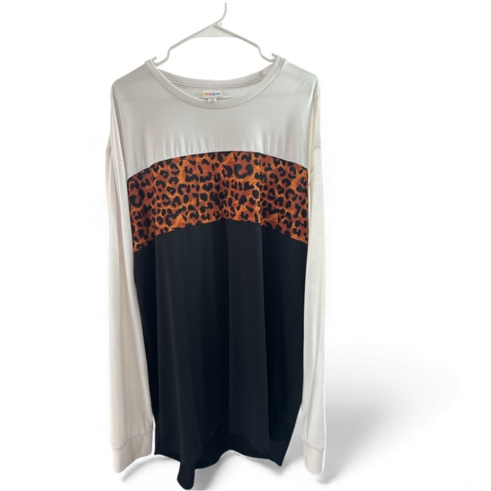Leopard Print Colorblock Long Sleeve Top